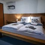 4 Evszak Voelgyhotel