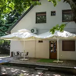 Otel 4 Evszak Voelgyhotel 3*